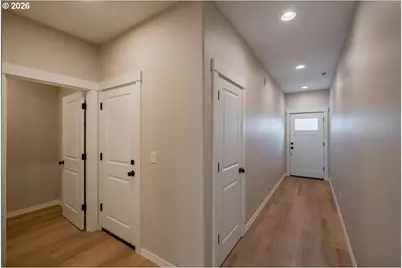 480 S Pine St, Canby, OR 97013 - Photo 3