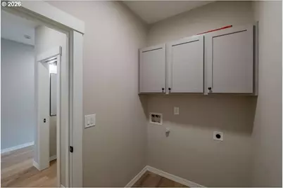 480 S Pine St, Canby, OR 97013 - Photo 5