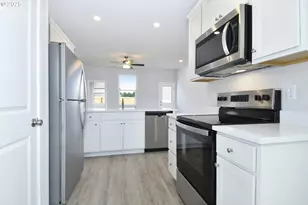 5334 NE 68th St, Vancouver, WA 98661 - Photo 3