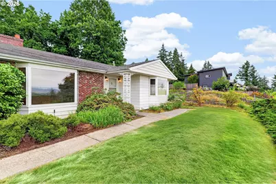 10065 SE Cresthill Rd, Happy Valley, OR 97086 - Photo 5