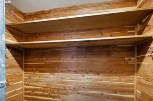 450 Hunsaker Ln, Eugene, OR 97404 - Photo 35