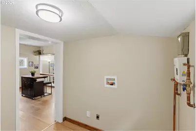 535 State St, North Bend, OR 97459 - Photo 9