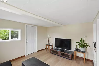 535 State St, North Bend, OR 97459 - Photo 7