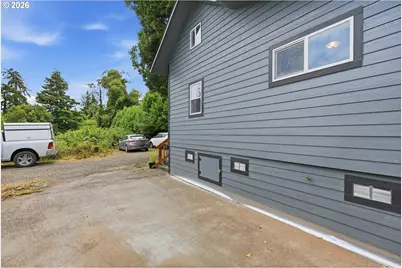 535 State St, North Bend, OR 97459 - Photo 23