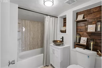 535 State St, North Bend, OR 97459 - Photo 11