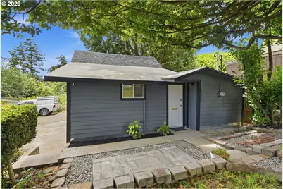 535 State St, North Bend, OR 97459 - Photo 1
