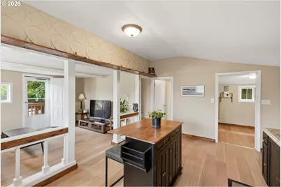 535 State St, North Bend, OR 97459 - Photo 3