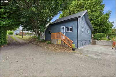 535 State St, North Bend, OR 97459 - Photo 21