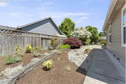 1211 Napa Creek Dr, Eugene, OR 97404 - Photo 29