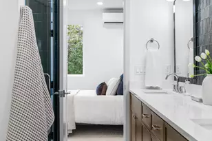 2472 SE Lincoln St, Portland, OR 97214 - Photo 11