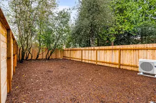 2472 SE Lincoln St, Portland, OR 97214 - Photo 17