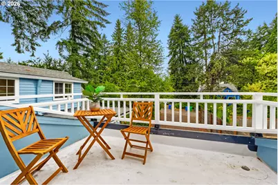 3740 SW Comus St, Portland, OR 97219 - Photo 13