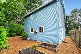 3740 SW Comus St, Portland, OR 97219 - Photo 31