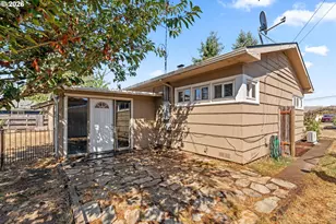 2250 Devos St, Eugene, OR 97402 - Photo 27