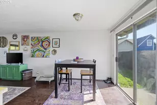 2018 Debra Dr, Springfield, OR 97477 - Photo 9