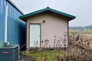 85254 Lorane Hwy, Eugene, OR 97405 - Photo 33