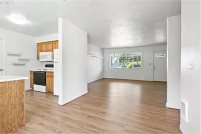 2630 SE 168th Ave, Portland, OR 97236 - Photo 9