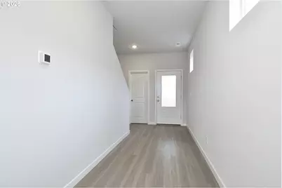 1367 Owl Ave, Woodburn, OR 97071 - Photo 3