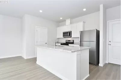 1367 Owl Ave, Woodburn, OR 97071 - Photo 7