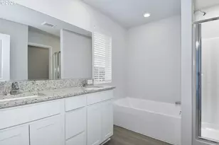 1367 Owl Ave, Woodburn, OR 97071 - Photo 17