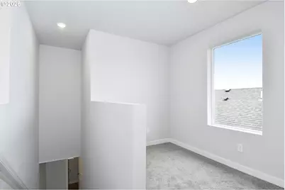 1367 Owl Ave, Woodburn, OR 97071 - Photo 13