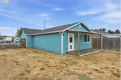 130 N 12th St, Lakeside, OR 97449 - Photo 13