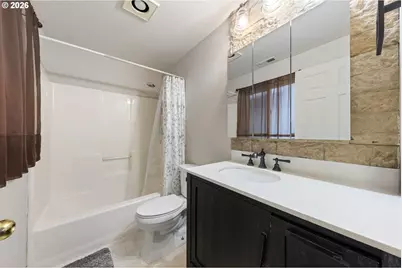 422 E 5th St, Lafayette, OR 97127 - Photo 21