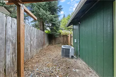 422 E 5th St, Lafayette, OR 97127 - Photo 35