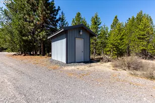 123551 Surveyor Rd, Crescent Lake, OR 97733 - Photo 7