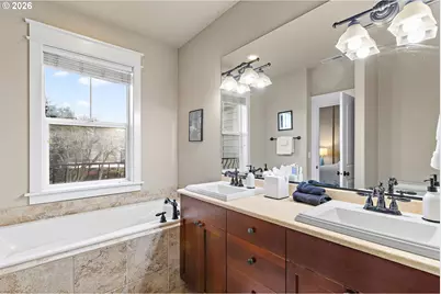 9402 SE Causey Ave, Happy Valley, OR 97086 - Photo 17