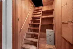 2300 SW 18th Ave, Portland, OR 97201 - Photo 33