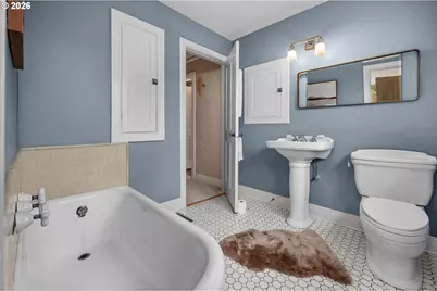 2300 SW 18th Ave, Portland, OR 97201 - Photo 29