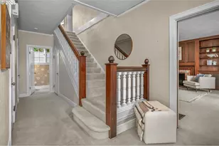 2300 SW 18th Ave, Portland, OR 97201 - Photo 17