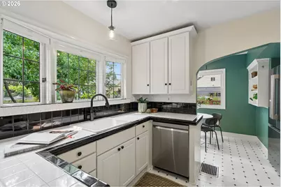 5735 NE Klickitat St, Portland, OR 97213 - Photo 15