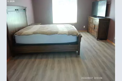 3120 N Ivy Dr, Newberg, OR 97132 - Photo 21