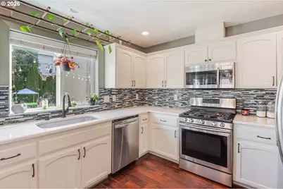 3120 N Ivy Dr, Newberg, OR 97132 - Photo 15