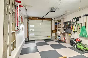 1944 Santiam Dr, Woodburn, OR 97071 - Photo 25