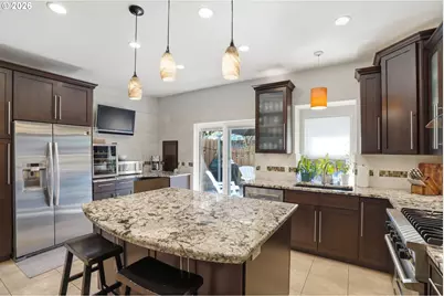 9008 NE 54th St #J39, Vancouver, WA 98662 - Photo 11