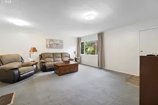 8325 NE Going Pl, Portland, OR 97220 - Photo 5