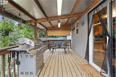 8325 NE Going Pl, Portland, OR 97220 - Photo 25