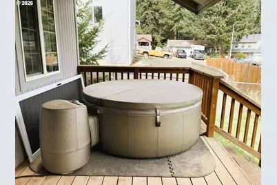 720 SW Pioneer Ct, Willamina, OR 97396 - Photo 9