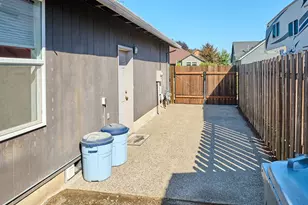 331 SE 9th Ave, Canby, OR 97013 - Photo 31