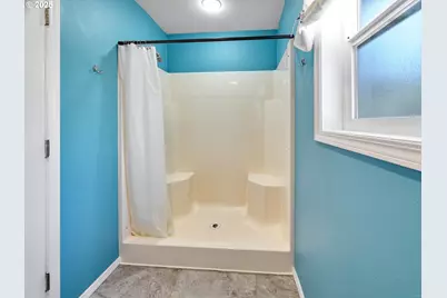 331 SE 9th Ave, Canby, OR 97013 - Photo 17
