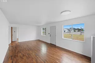 105 S 8th St, Lakeside, OR 97449 - Photo 3