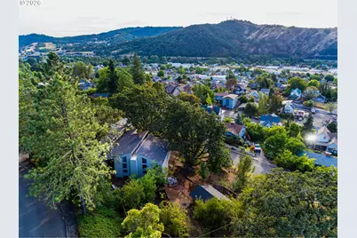 1172 SE Hawthorne Dr, Roseburg, OR 97470 - Photo 39