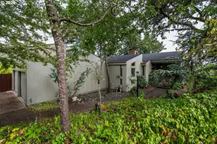 1172 SE Hawthorne Dr, Roseburg, OR 97470 - Photo 45
