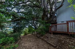 1172 SE Hawthorne Dr, Roseburg, OR 97470 - Photo 41