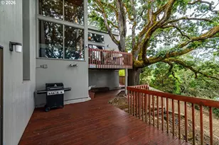 1172 SE Hawthorne Dr, Roseburg, OR 97470 - Photo 5