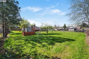 912 Ash St, Brownsville, OR 97327 - Photo 35