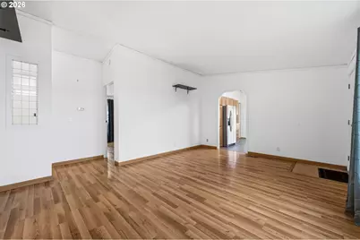 912 Ash St, Brownsville, OR 97327 - Photo 9